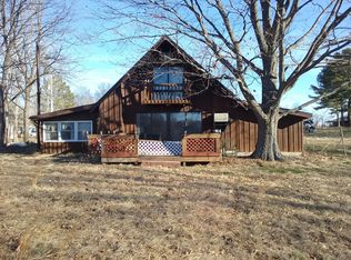 1890 County Road 605 N, Fairfield, IL 62837