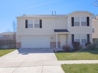 9671 W Trestlewood Dr, Boise, ID 83709