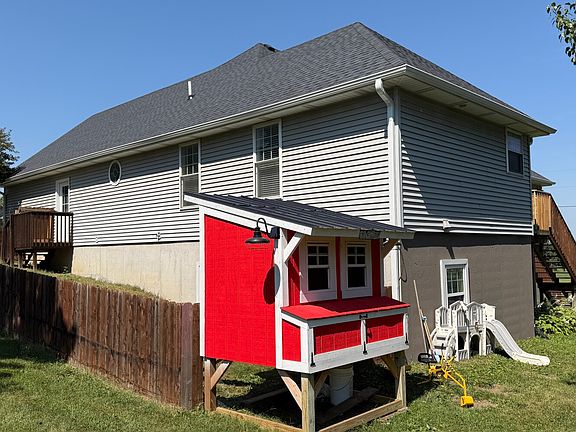4th image of 1608 Findley Rd