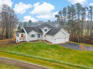 674 208th Ln NE, East Bethel, MN 55011