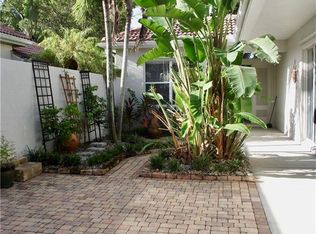 3204 Sundance Cir, Naples, FL 34109
