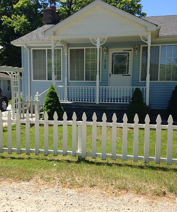 1st image of 5126 Lakeview Dr
