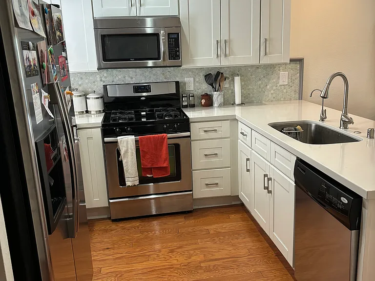 10926 Bluffside Dr #25 — Photo 3