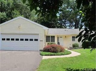 77 Fernbank Ave, Delmar, NY 12054