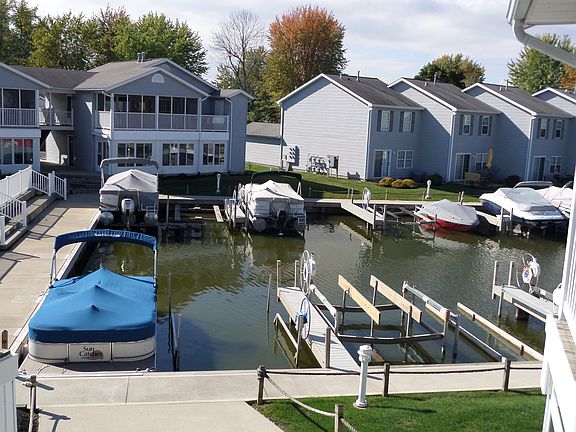 Dock