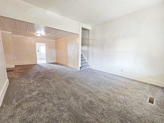 5th image of 306 E Court St #306