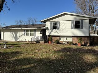 605 Driskell St, Paris, IL 61944