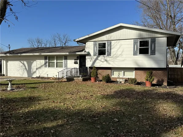 605 Driskell St, Paris, IL 61944