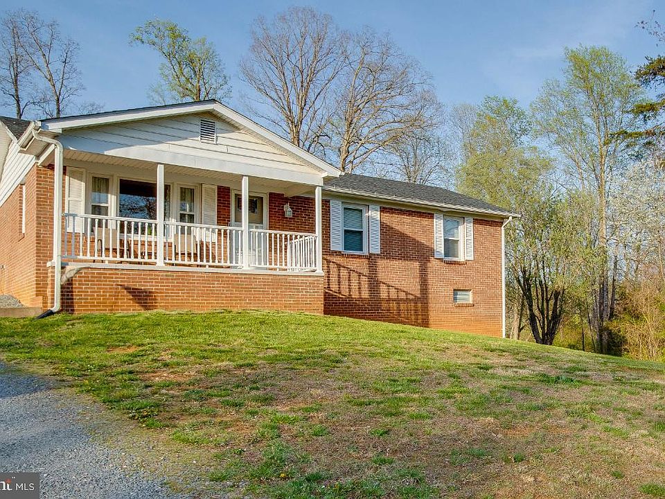 1st image of 7221 Oak Dr