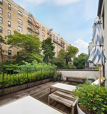 Sold by Corcoran | media 8