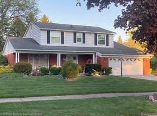 5244 Folkstone Dr, Troy, MI