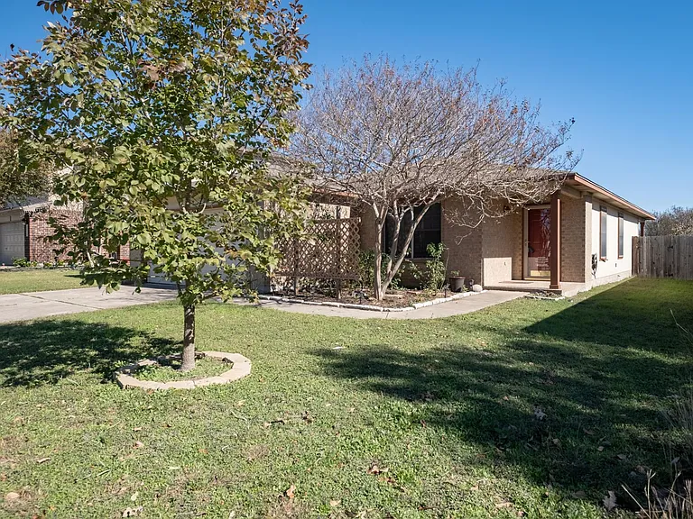17131 Dashwood Creek Dr — Photo 3