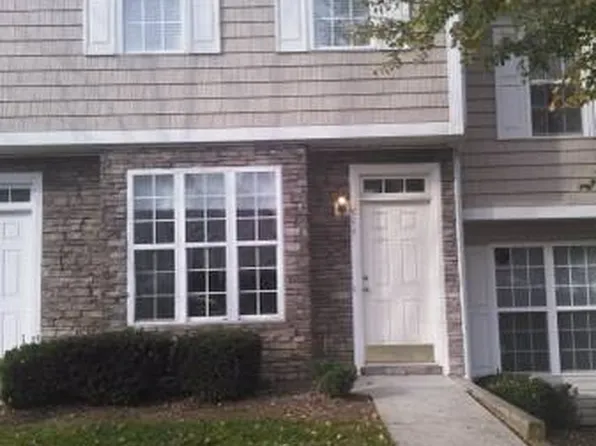 559 Goldstaff Ln, Charlotte, NC 28273