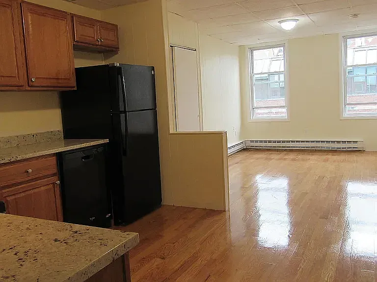 24 Battery St #5A — Photo 4