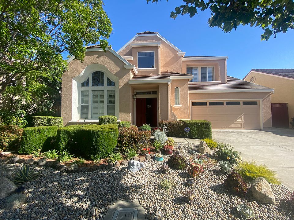 Front yard with drought-resistant plants