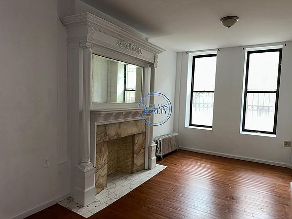 2nd image of 250 W 137th St APT 2