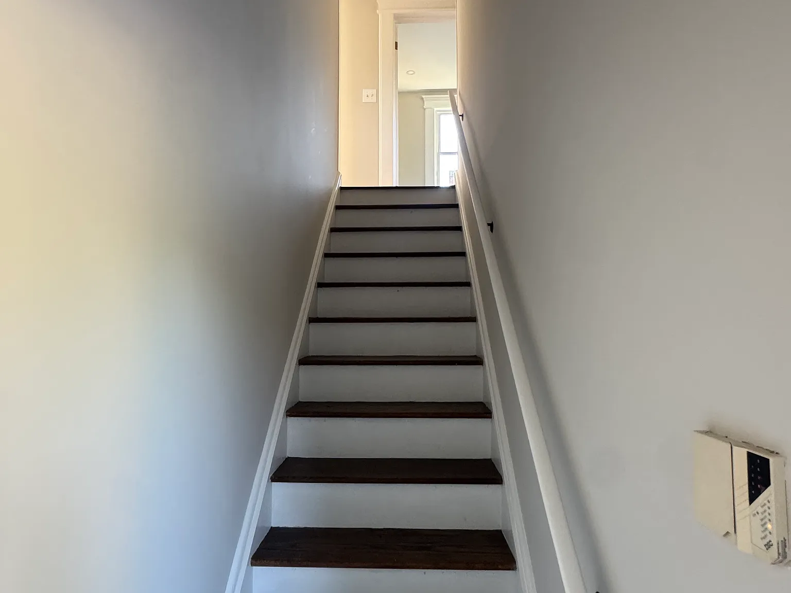 2 bed, 630 sqft, $3,000 — Photo 2