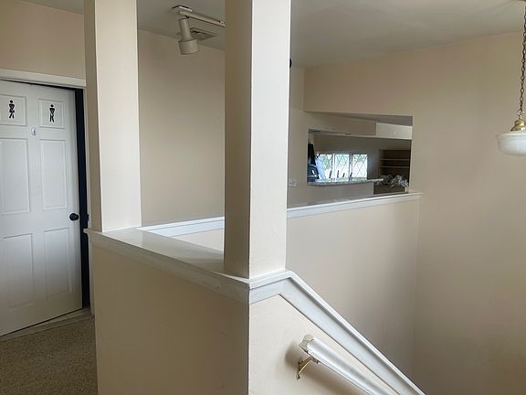 4th image of 338 President St #3
