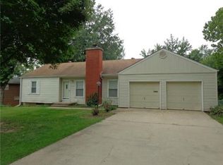 4918 N Brooklyn Ave, Kansas City, MO 64118