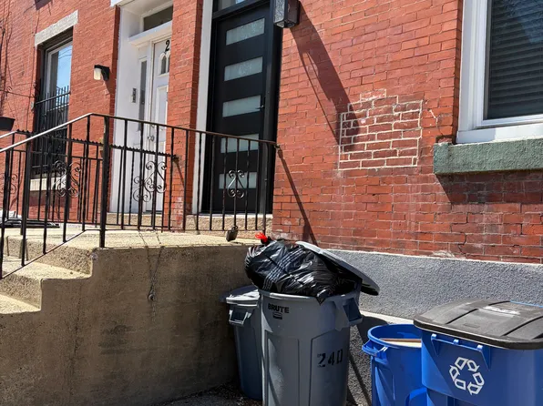 240 S 44th St, Philadelphia, PA