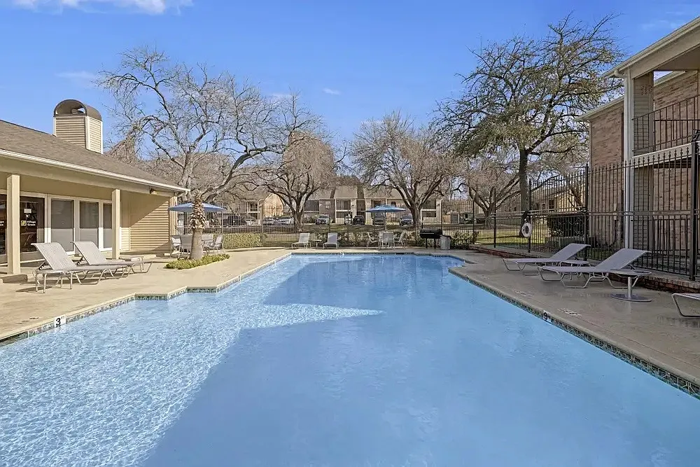 Village Green Apartments — Photo 4