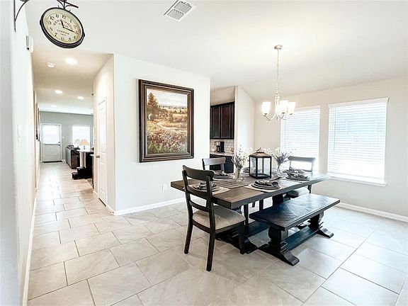 3rd image of 4023 Chester Bay Ln