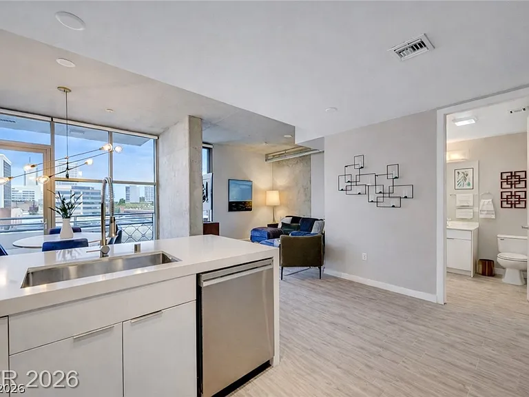 353 E Bonneville Ave #581 — Photo 9