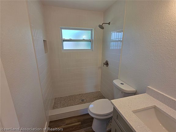 4th image of 3132 Marlin Dr