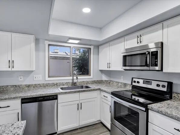 14 E HERMOSA Drive, Tempe, AZ 85282