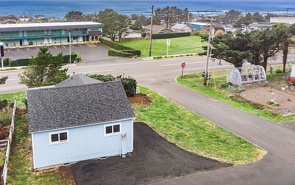 20 8th St, Yachats, OR 97498 Zillow