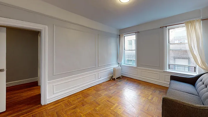 Rented by Heights Realty Advisors | media 8