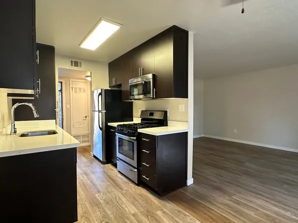 Riverbend Apartments, 555 Douglas St #16, West Sacramento, CA 95605