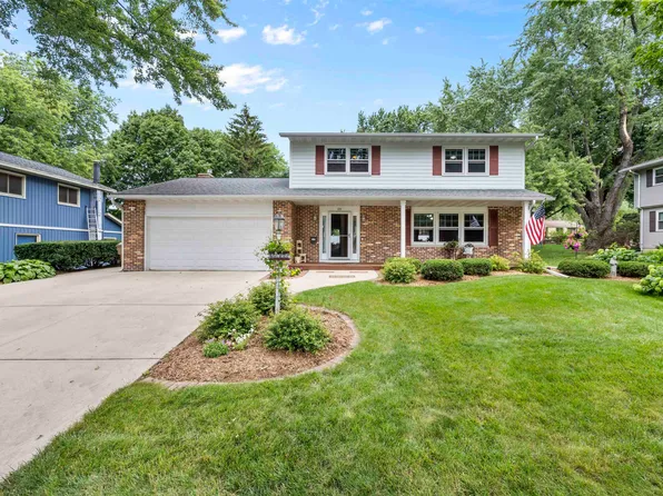 5218 Greenbriar Ln, Madison, WI 53714