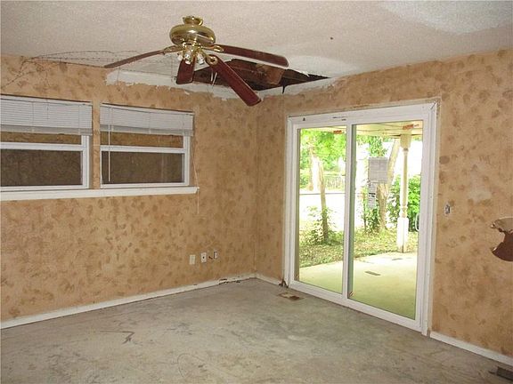 4th image of 4908 SE 19th St