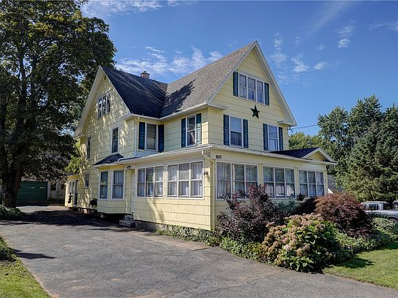 2nd image of 1877 Ridge Rd