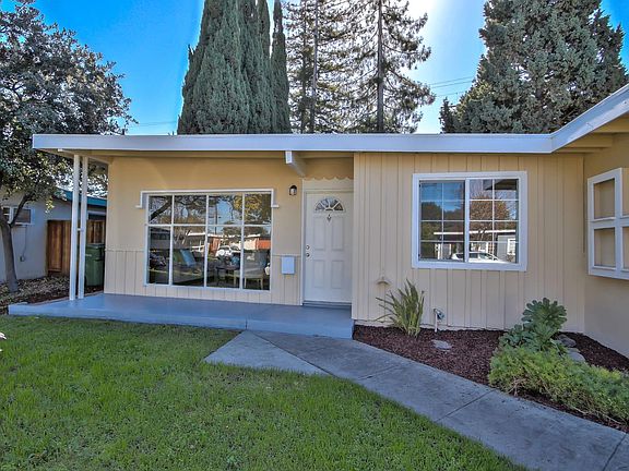 4th image of 1856 Cabrillo Ave