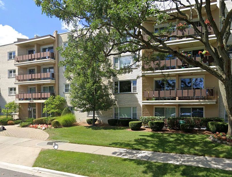 1st image of 8210 Elmwood St #415