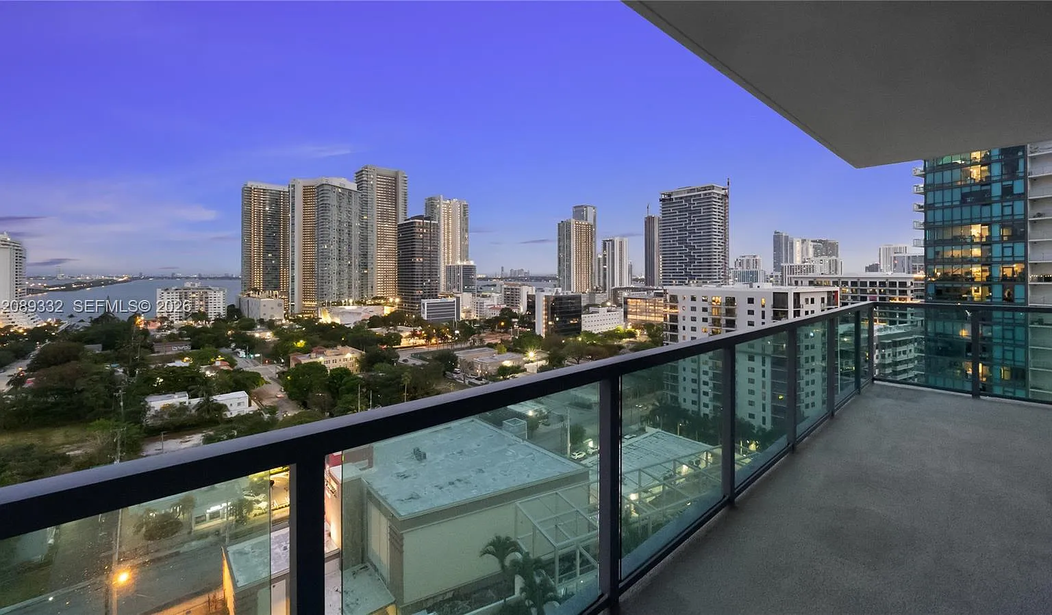 Four Midtown Miami Condo — Photo 2