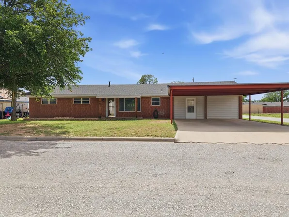507 N Saint Joseph St, Stanton, TX 79782