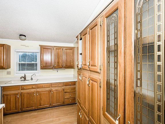 3rd image of 10812 Moske Cir