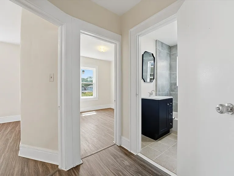 479 Centre St #2 — Photo 6