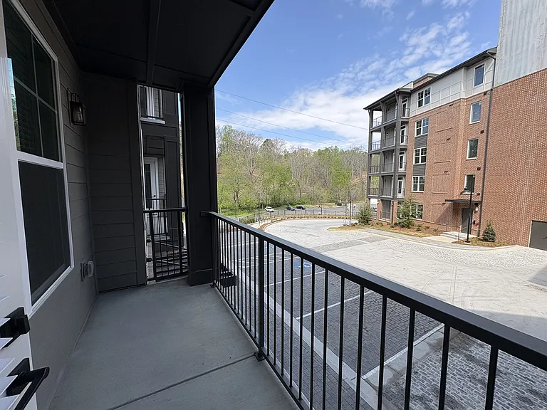 District on the Etowah Apartments — Photo 207