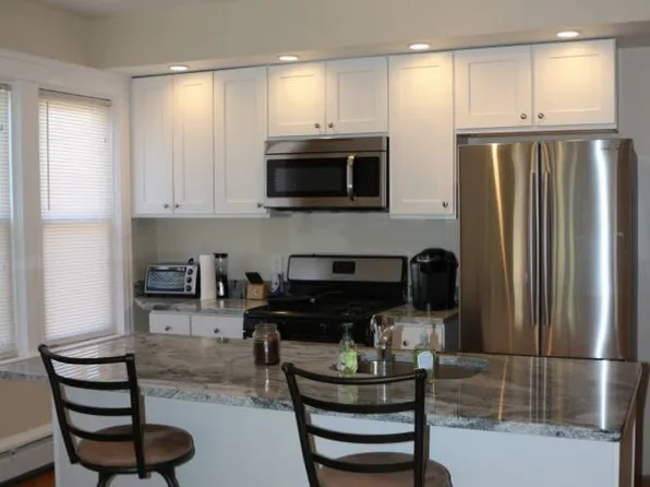 139-141 Oakland Ave #3, Providence, RI 02908
