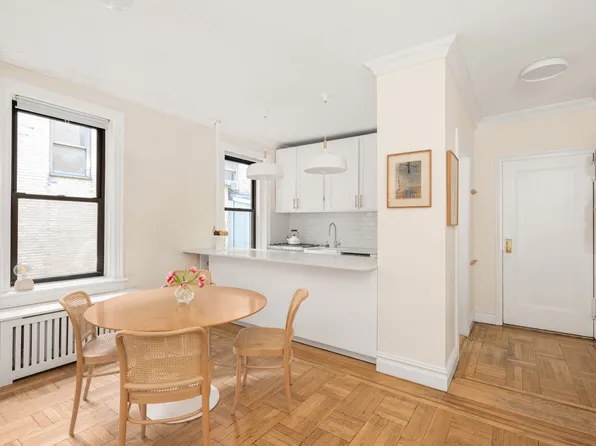 205 East Tenth Street 3A image 3 of 12