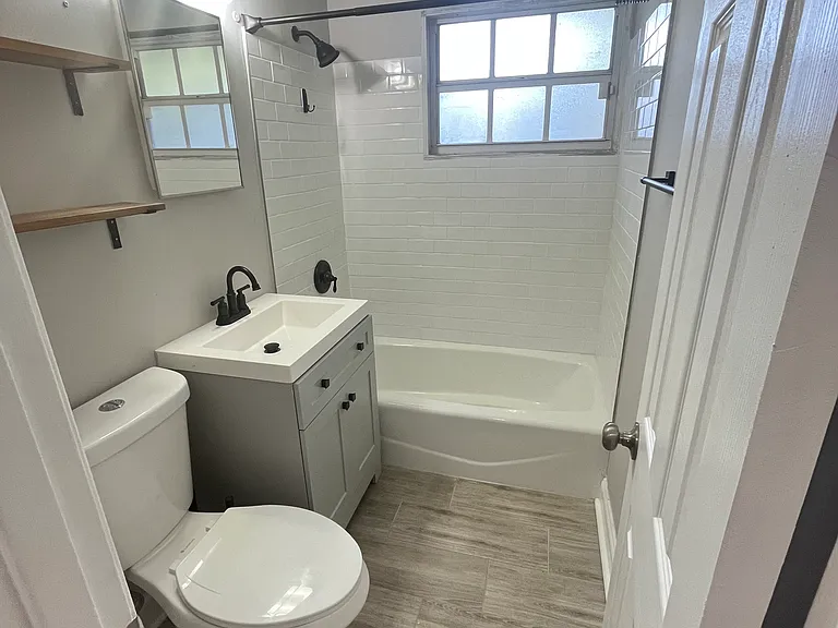 4708 Leila Ave — Photo 11