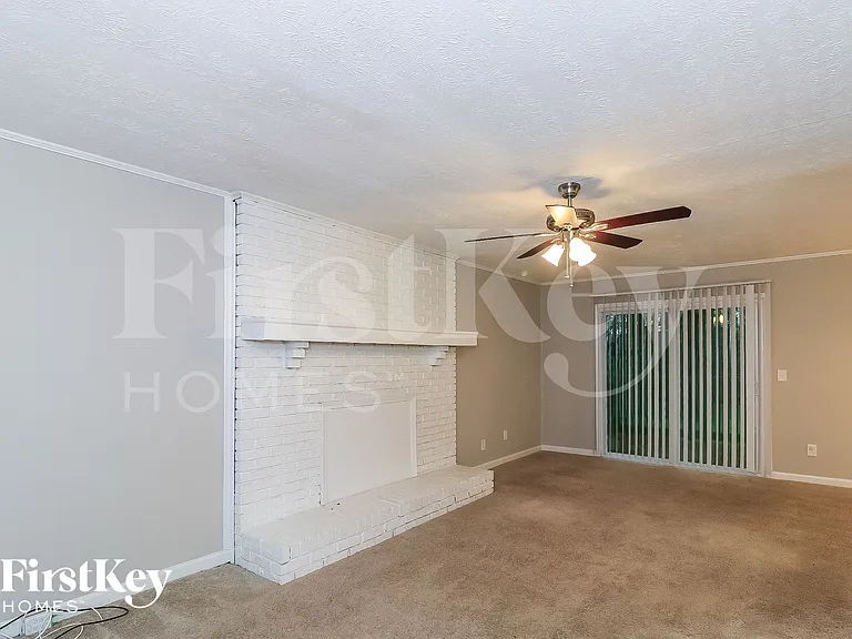 1020 Tanglewood Trl — Photo 7