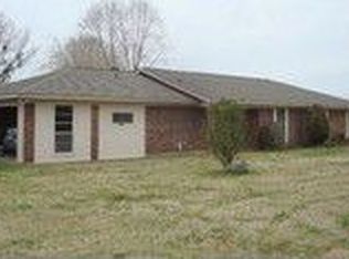 285 Twin Lakes Rd, Natchitoches, LA 71457