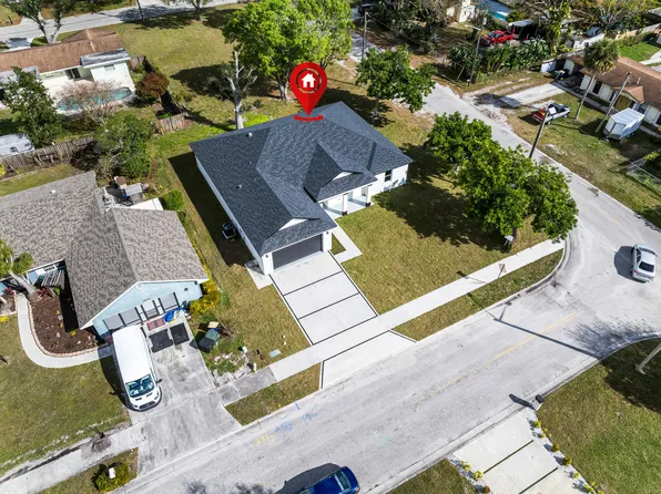 1502 Pine Hollow Drive, Fort Pierce, FL 34982