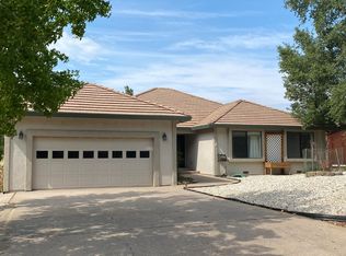 18098 Lake Forest Dr, Penn Valley, CA 95946