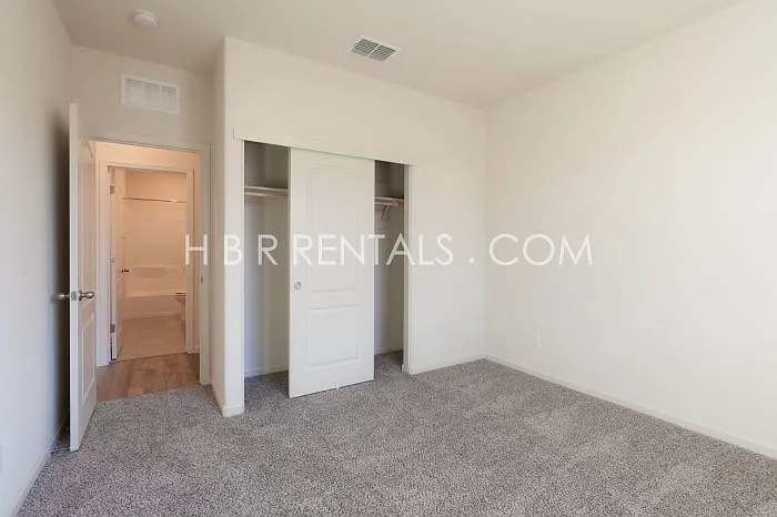 1912 Medford Ave — Photo 13